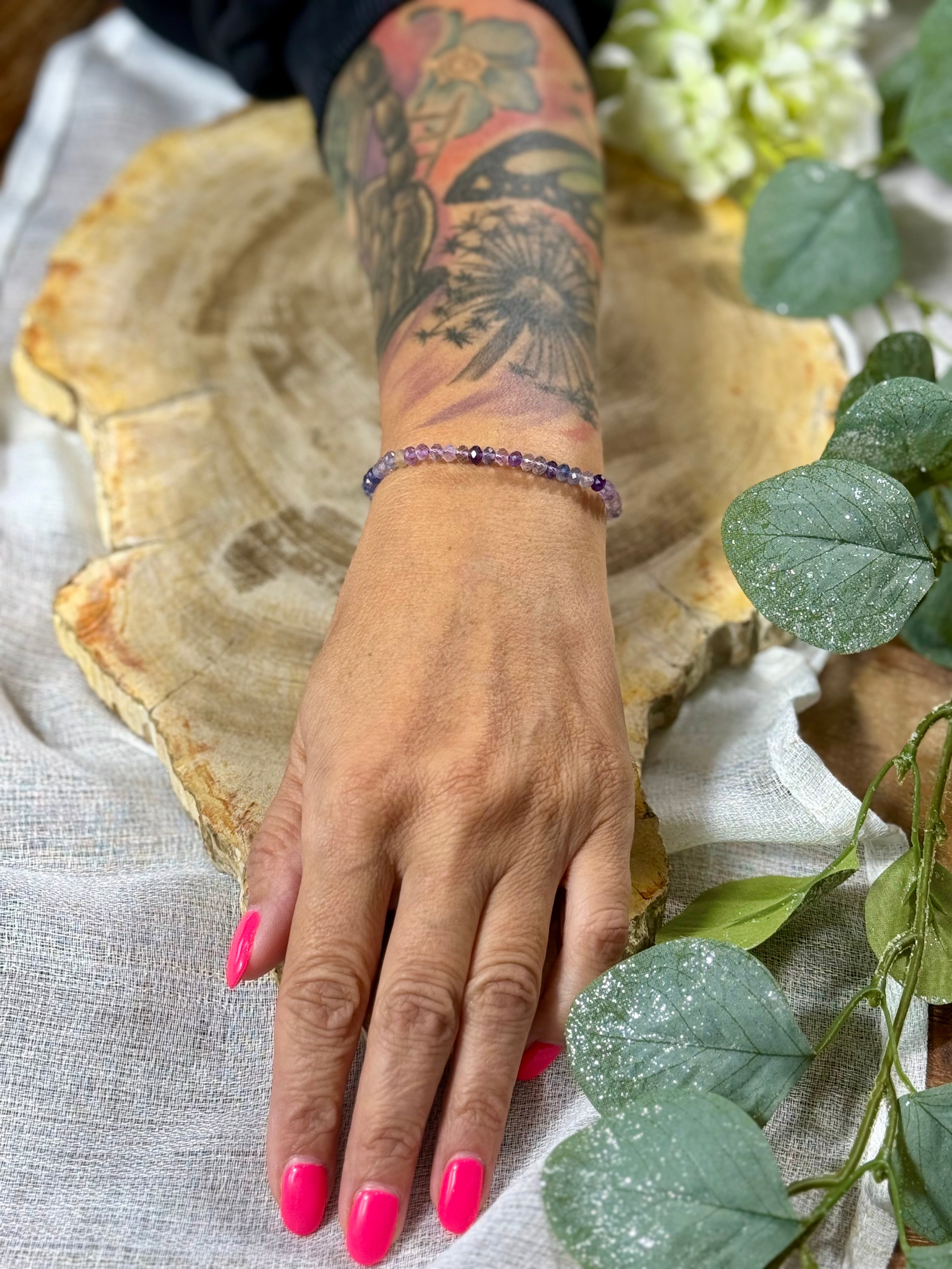 Fluorit | Armband (facettiert) mit runden Steinen