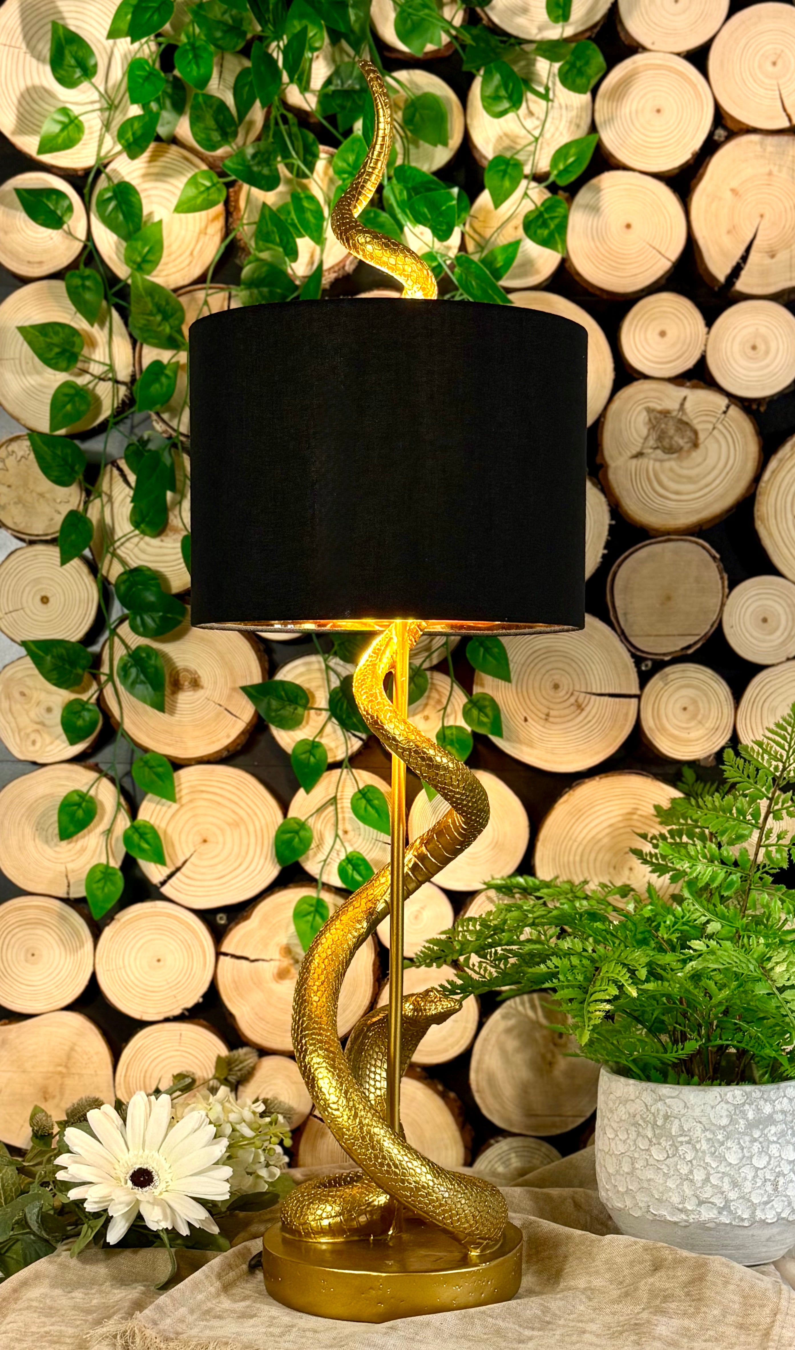 Lampe | Goldene Cobra - Licht mit Biss