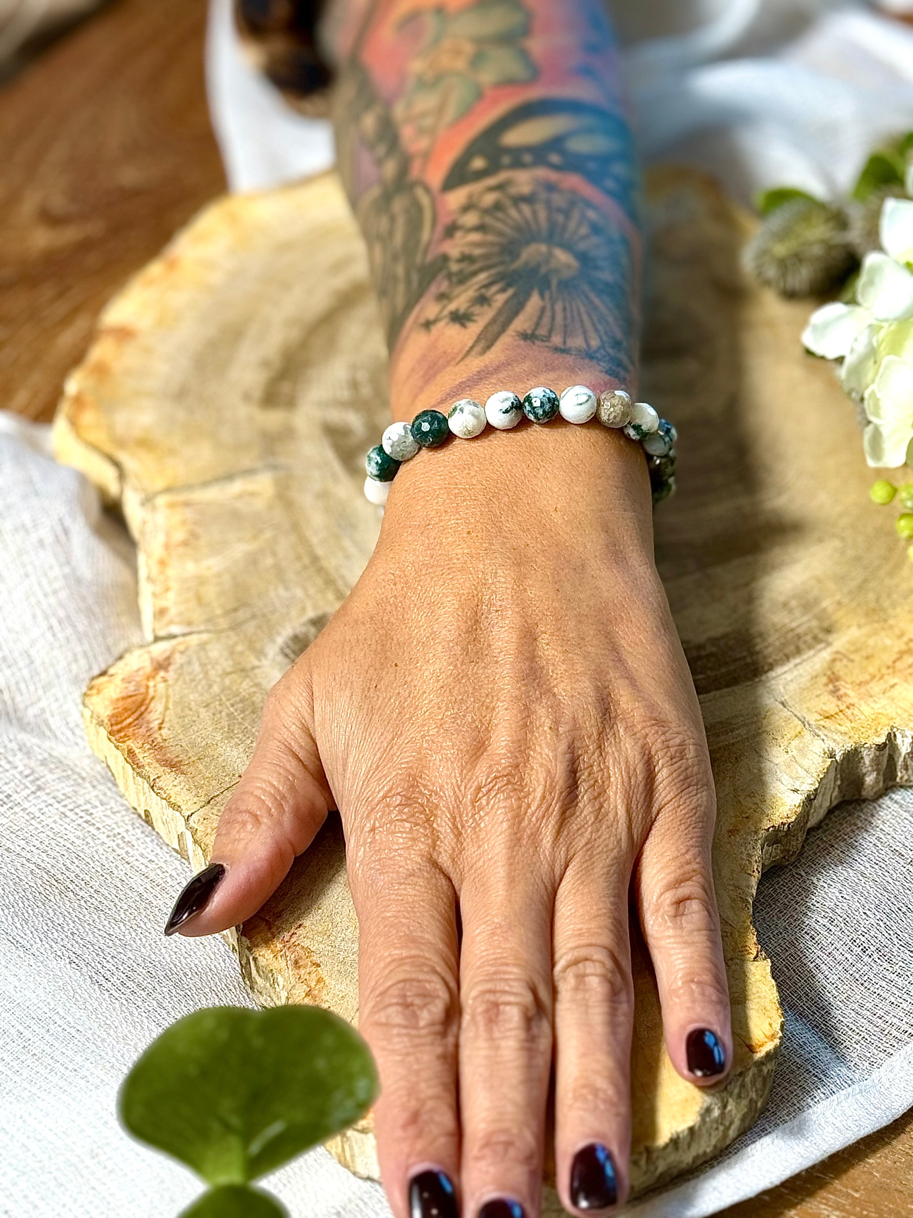 Moosachat | Armband (facettiert) mit hellen Steinen (8mm)