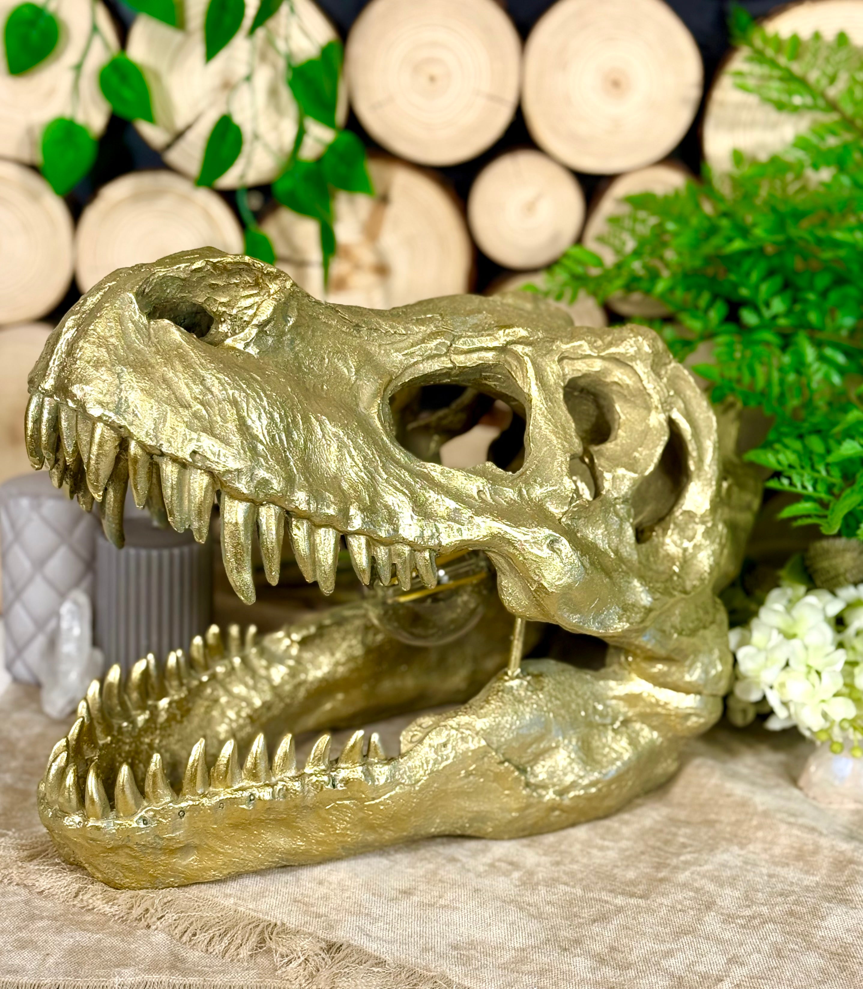 Lampe | T-Rex Wandlampe - Licht aus einer anderen Zeit.