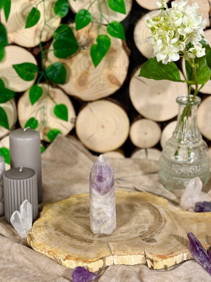 Fundstück Nr. 7 |  Chevron-Amethyst Freiform - klein, markant, unverwechselbar.