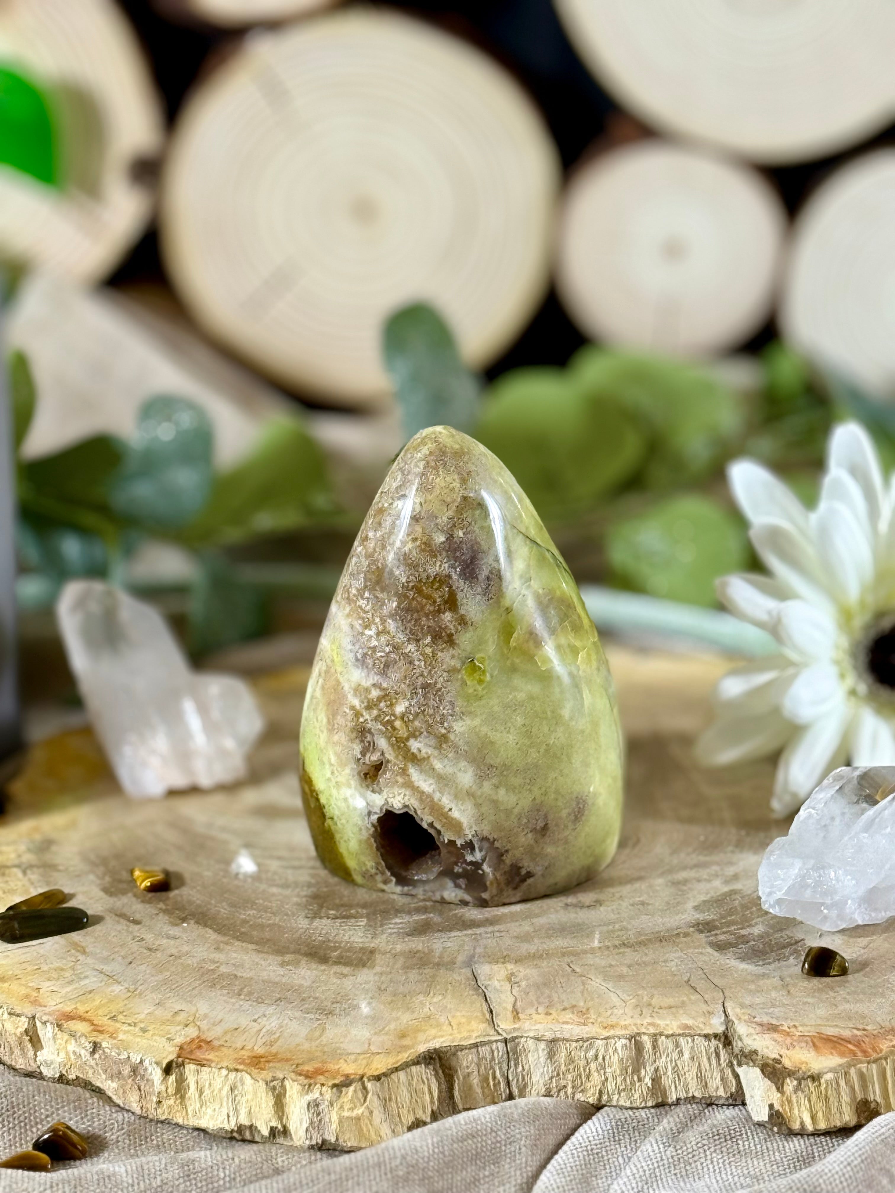 Fundstück Nr. 2 | Grüner Opal - Das Auge der Erde