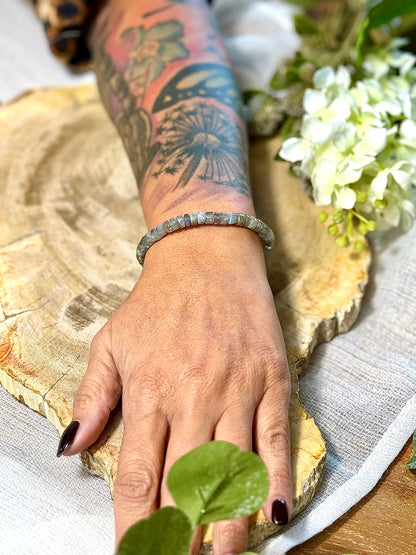 Labradorit | Armband (Donut) mit kleinen Steinen