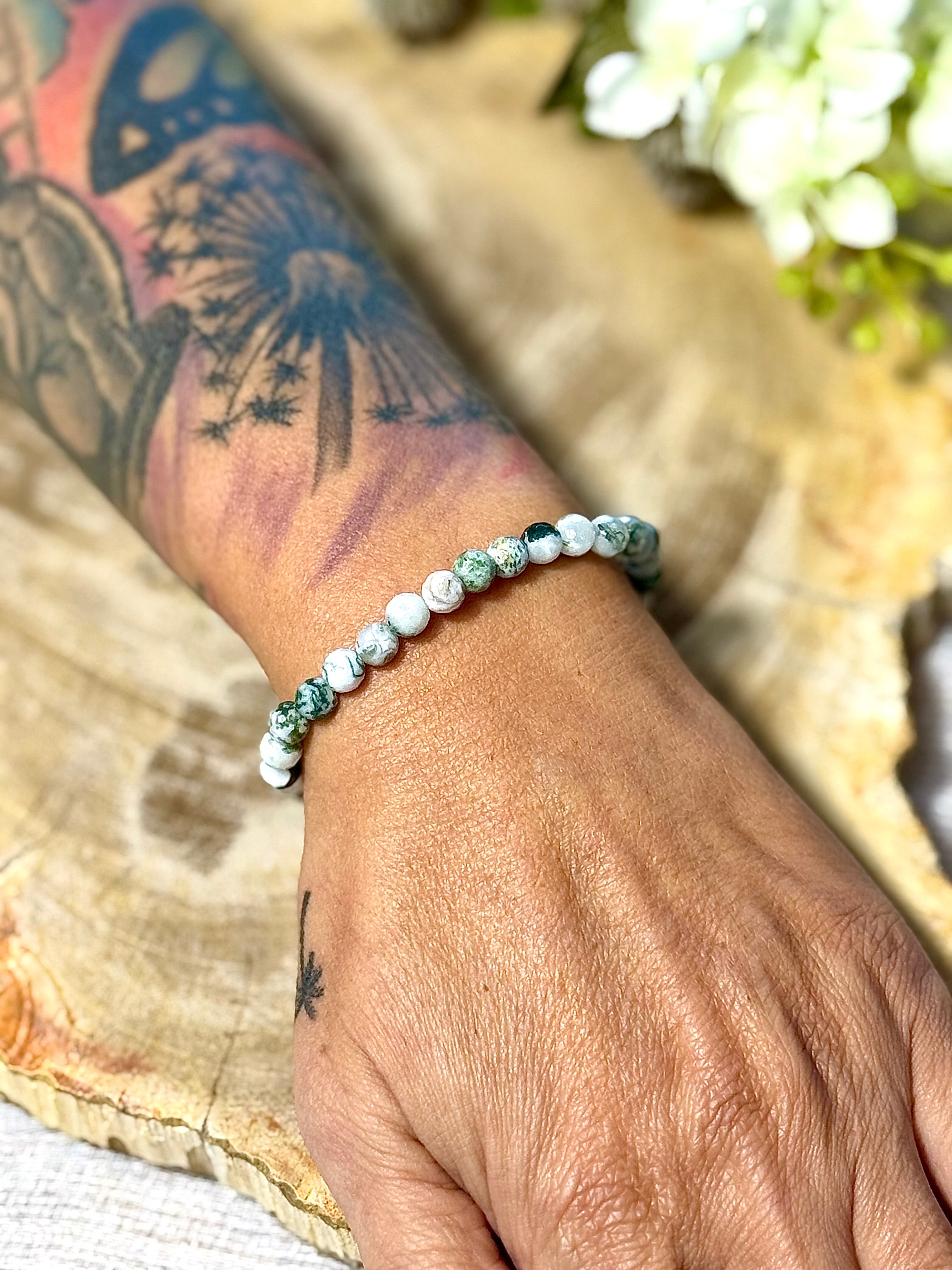 Moosachat | Armband (facettiert) mit hellen Steinen (6mm)