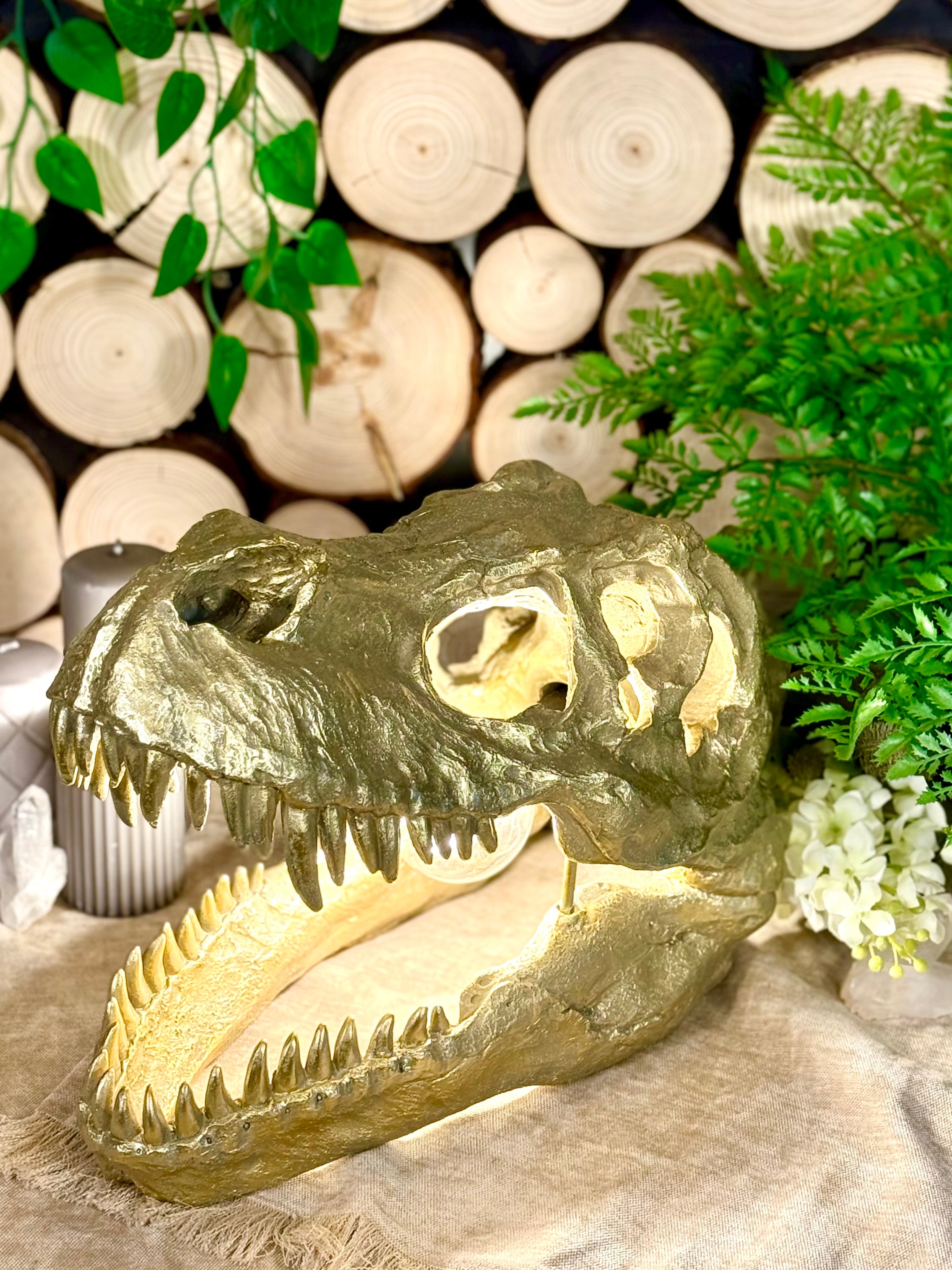 Lampe | T-Rex Wandlampe - Licht aus einer anderen Zeit.