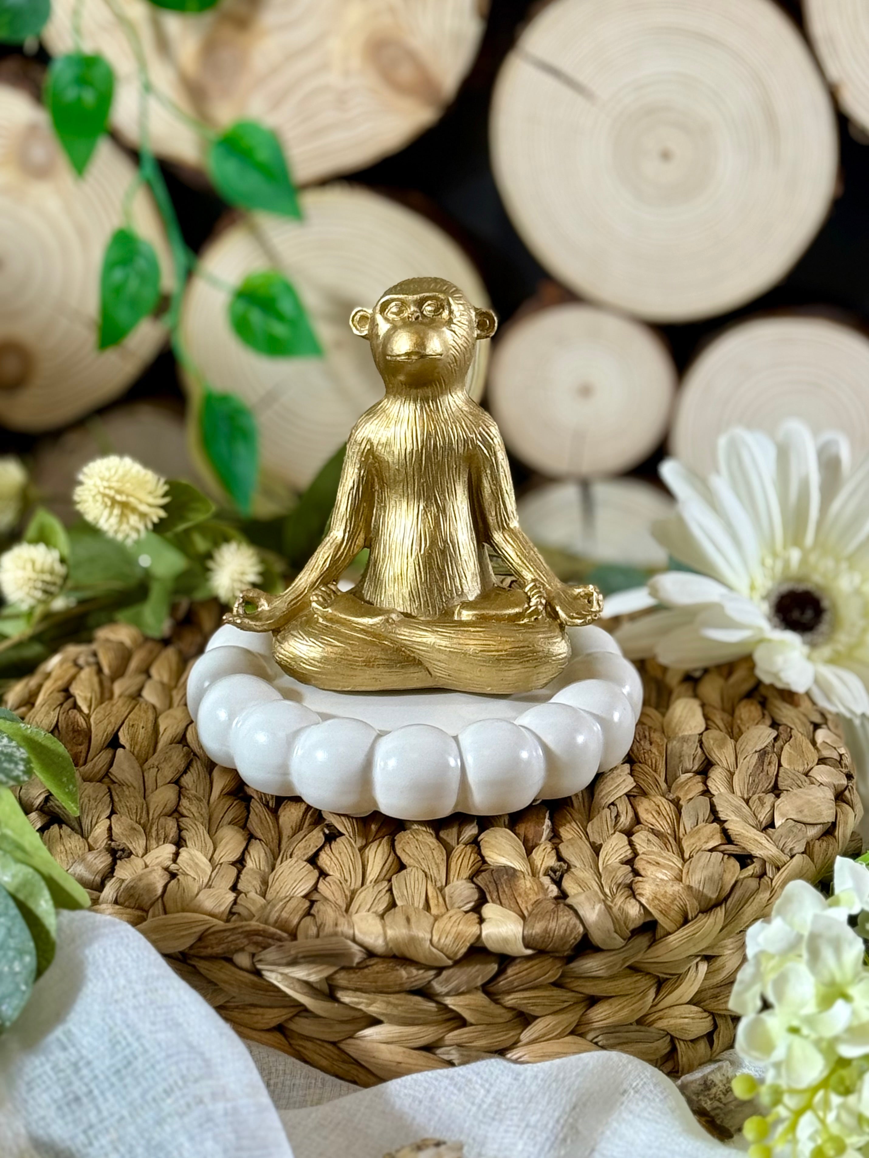 Goldener Yoga-Affe | Meditation