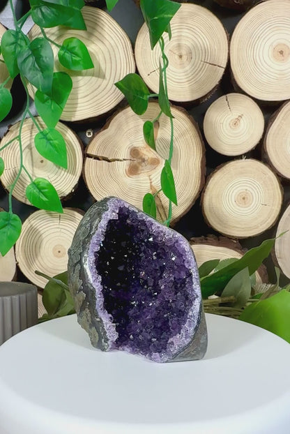 Fundstück Nr. AY11 | Amethyst Geode