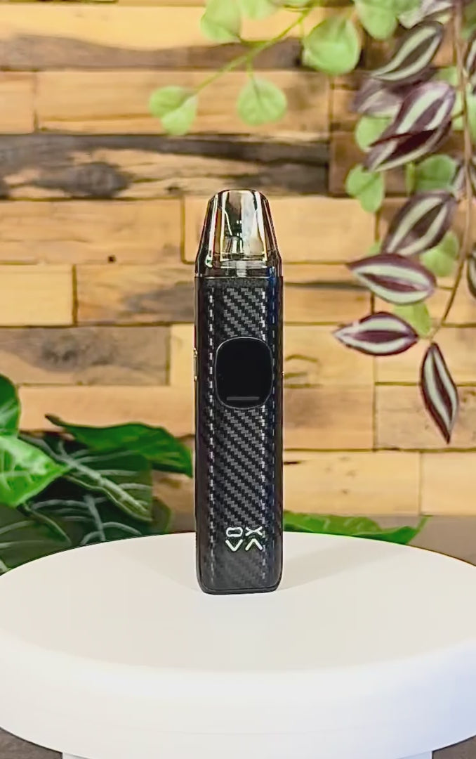 Die Oxva Xlim Pro 2 | Schwarz-Carbon - so kompromisslos wie dein Cut mit Tabak.