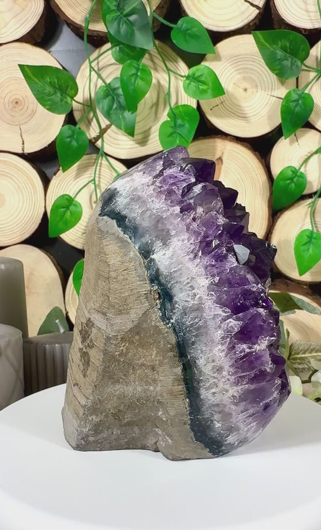 Fundstück Nr. AY22 | Amethyst Geode