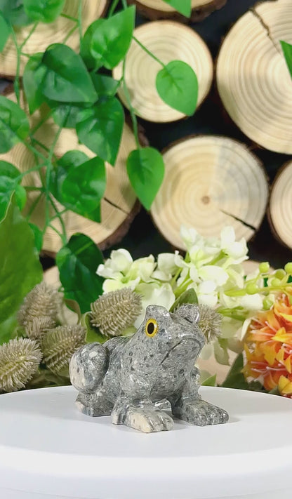 Fundstück Nr. SPECK32 | Kleiner Frosch aus Speckstein