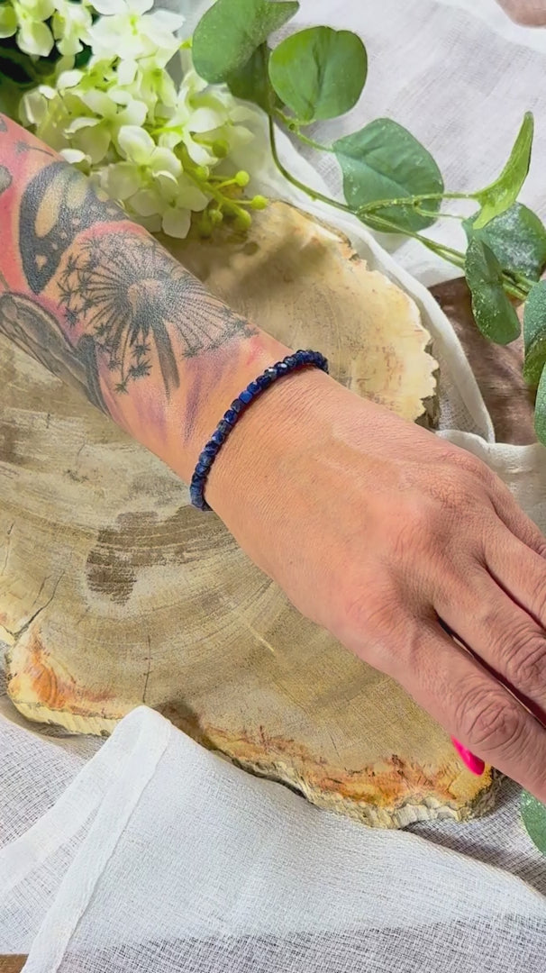Sodalith | Armband (facettiert) mit eckigen Steinen