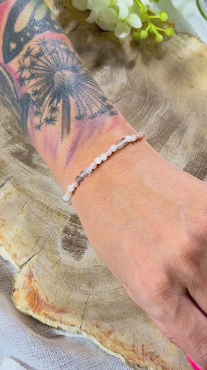 Mondstein | Armband (rund) mit hellen Steinen (6mm)