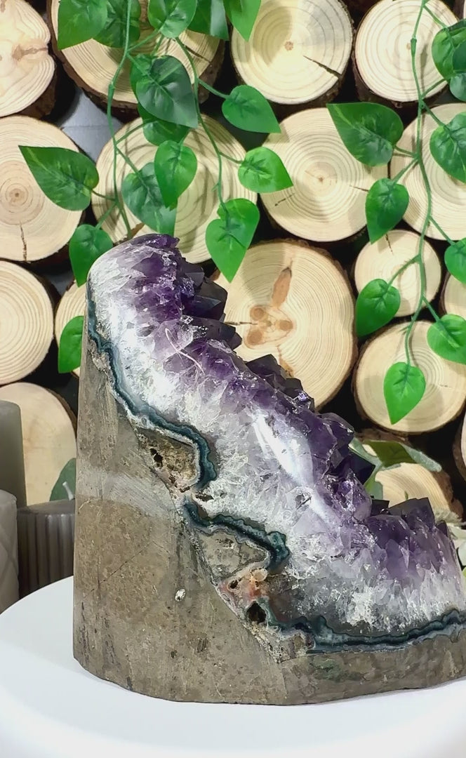 Fundstück Nr. AY24 | Amethyst Geode